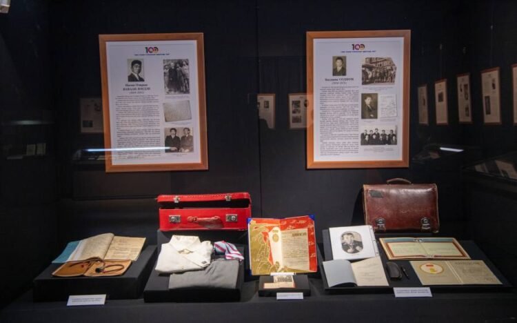Exhibition Showcases Over 300 Items from Mongolian Students Who Studied in Europe 100 Years Ago