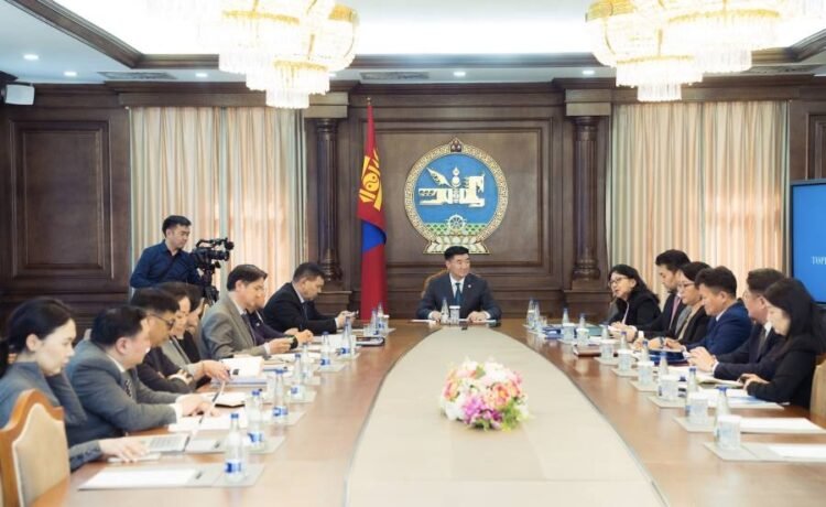 Speaker Instructs Council to Draft Civil Service Law Reforms