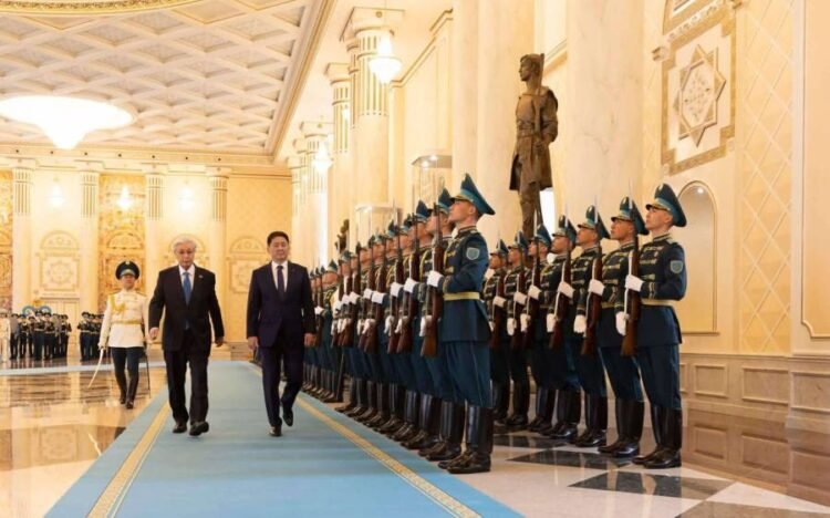 President Tokayev Welcomes President Khurelsukh