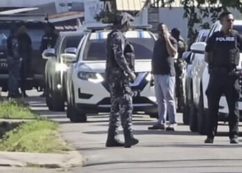 Cops kill 4 in home invasion | Local News