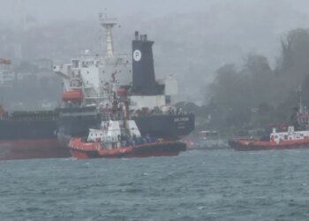The cargo ship that broke down in the Bosphorus was rescued: Ship traffic was reopened