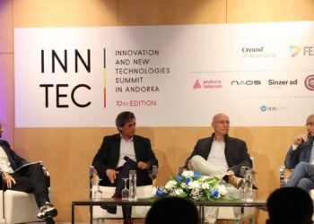 The INNTEC conference celebrates its 10th edition with a focus on hyperconnectivity and the impact of AI