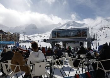 Andbank d’Andorra promotes financing to adapt the Pas de la Casa terraces