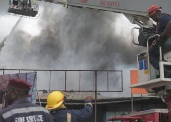 Fire damages Globe City Plaza | Local News