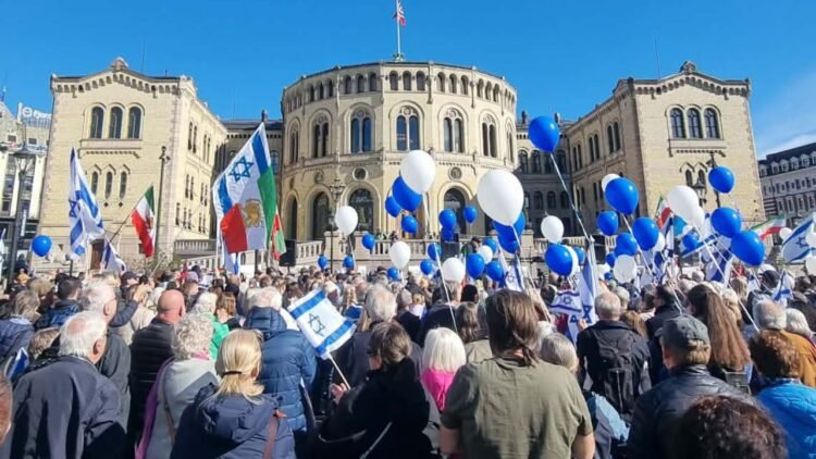Oslo Independence Day event marred by anti-Israel protesters’ chants