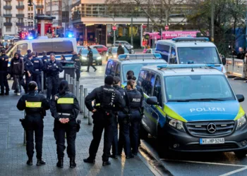 Hundreds of German police raid neo-Nazi youth gangs in 12 states