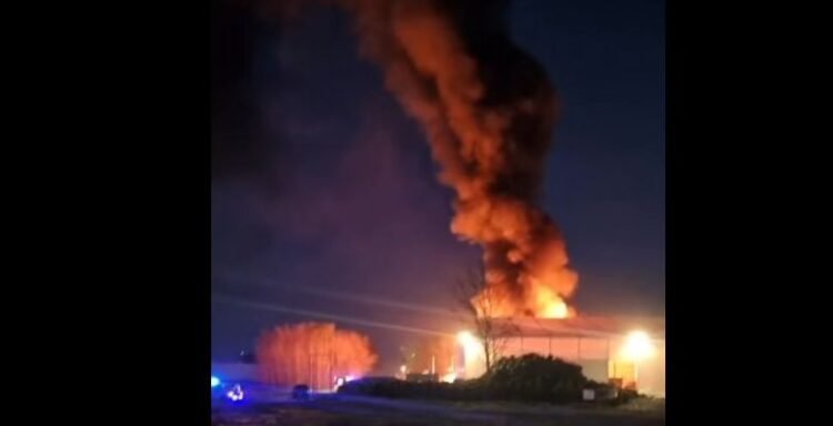 Giant fire in Rumbula – nra.lv