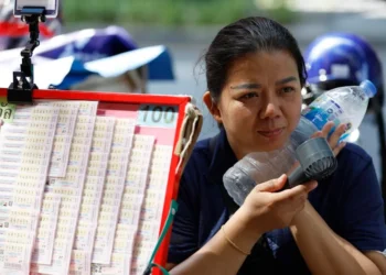 Bangkok heatwave hits extreme danger level