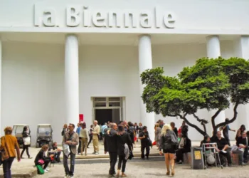 The Venice Biennale remains without a jury, the clashes over Russia and Israel intensify