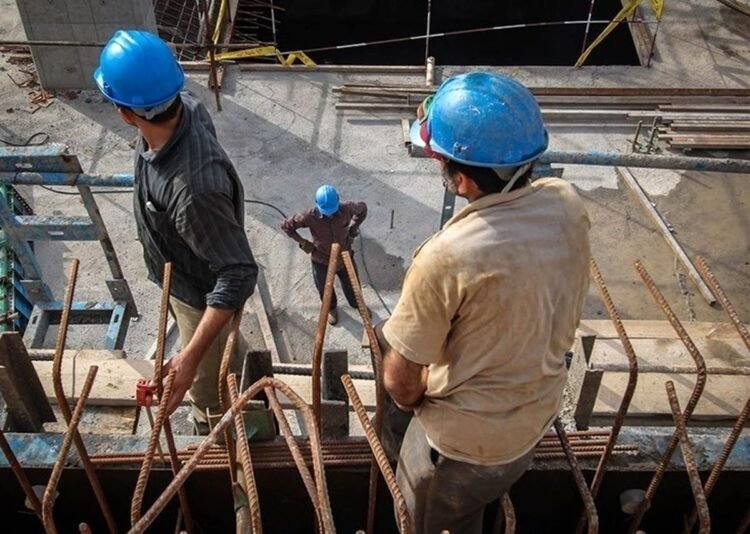 Increasing concerns about the working conditions and livelihood of workers / war conditions is not a license to weaken the labor law