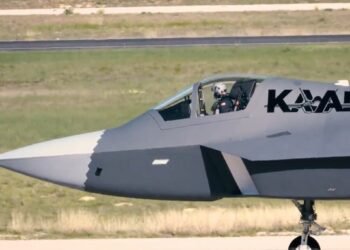 Türkiye seeks mass production of fighter KAAN + film