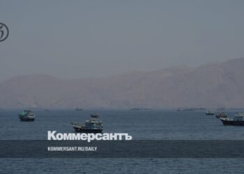 The US has frozen operations in the Strait of Hormuz for the sake of negotiations with Iran