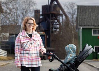 They live in the shadow of the construction site where workers fell ill