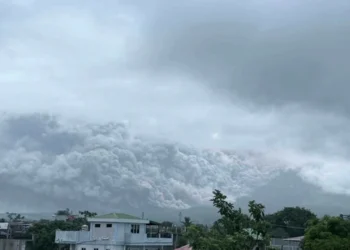 Manila Bulletin – Mayon Volcano’s eruption leaves over 5,000 persons in evacuation centers