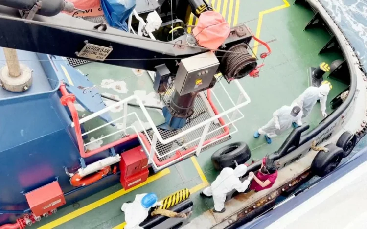 Manila Bulletin – Inside the cruise ship at the center of a rare hantavirus outbreak