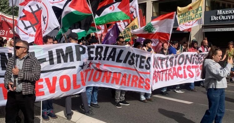 Sahrawi diaspora in France makes voice of Sahrawi people heard in May Day marches