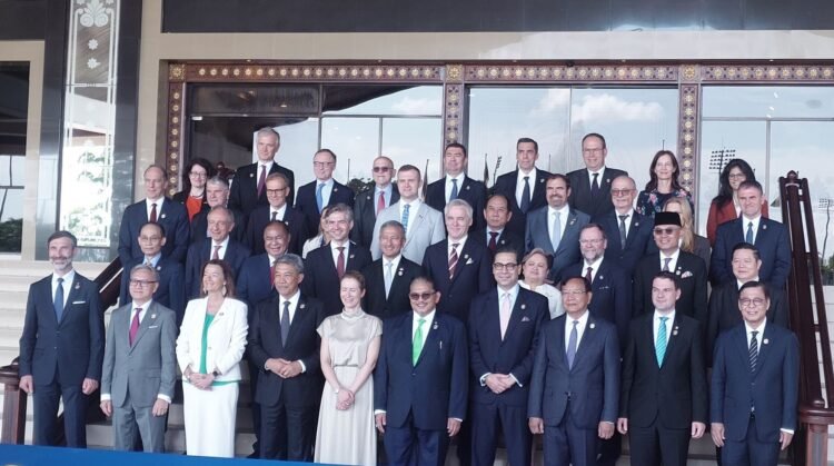 ASEAN, EU strengthen strategic partnership at 25th ministerial meeting in Brunei Darussalam