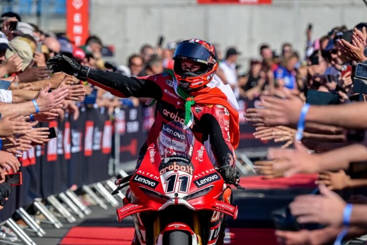 Superbike World Championship: Bulega Scores a Hat Trick at Balaton Park Circuit