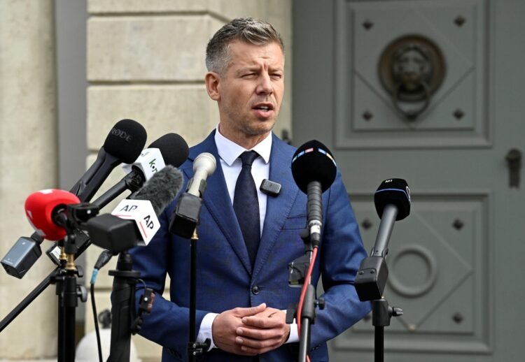 Socialists and Liberals Piggyback Their Way Back to Power on the TISZA Party Brand