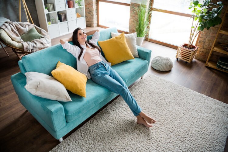 More 25 to 35-year-olds are still living at home, CBS says