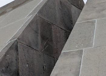 How can this pan-Armenian shrine, an architectural pearl, be distorted like this? Lilit Galstyan