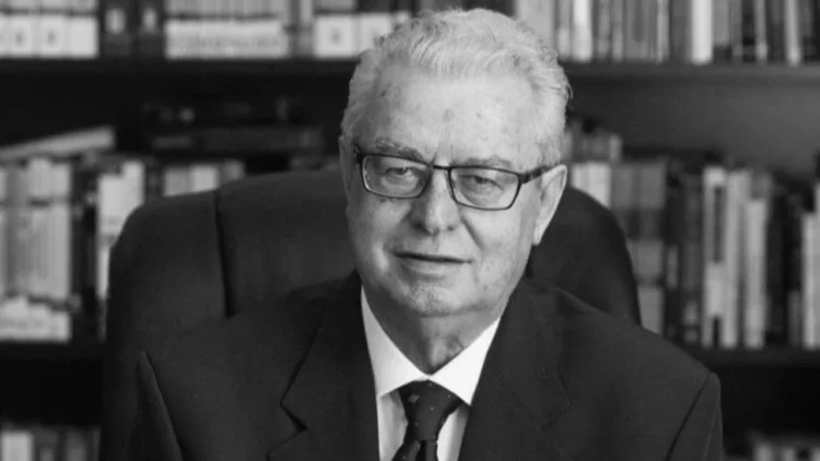 He died at the age of 89, today tributes to the former head of the Assembly, Servet Pëllumbi – Shqip.com