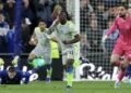 Title Race Tightens as Manchester City Survive Everton Scare
