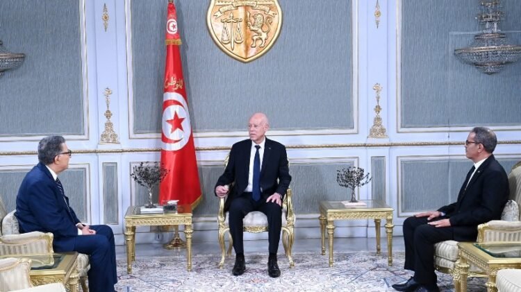 Al-Sabah News newspaper – The President of the Republic: Managing state affairs cannot be based on suspicious blogs or pages or on promoting lies.
