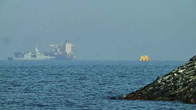 Iran-US War Ceasefire Live Updates: Donald Trump Iran Talks Strait of Hormuz Blockade Impact Oil Crisis Latest News