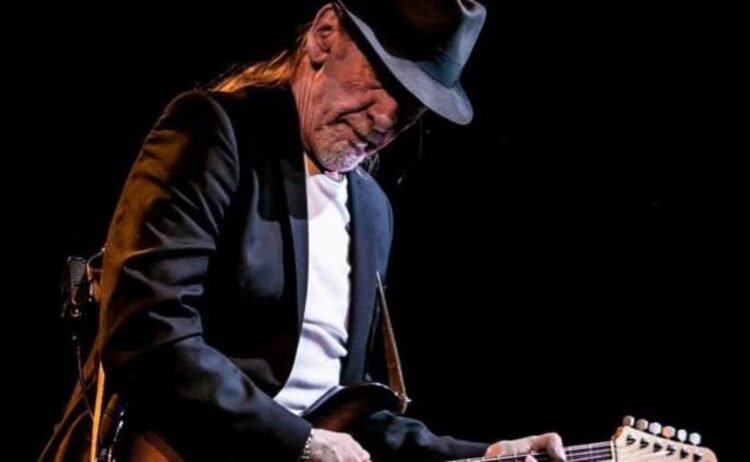 Alex Ligertwood, former lead singer of Santana, dies at 79