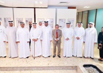 Gulf News | The Minister of Information visits “Gulf News” on the occasion of Bahraini Press Day.. and confirms: The national press played an influential role in revealing the truth during the Iranian aggression