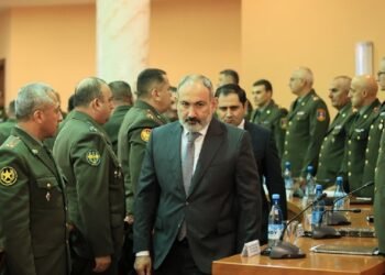 “If it is not possible to shorten the term, at least we will benefit from some privileges.” The soldiers’ parents demand a meeting with Pashinyan and Papikyan. “Publication”