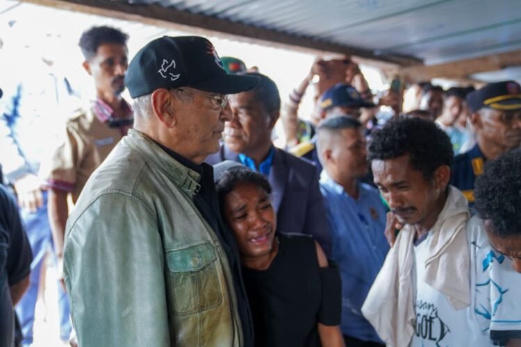 President Ramos-Horta visits four orphans, promises to build them a house