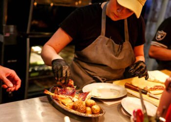 New York restaurant’s US$40 half chicken fuels cost of dining debate