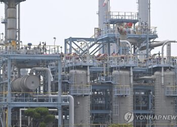 (LEAD) Gov’t considering extending crude swap system with private firms until July: official