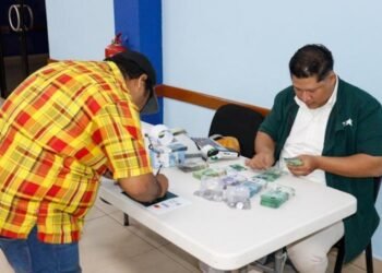 They take money from the salaries of public employees in Nicaragua