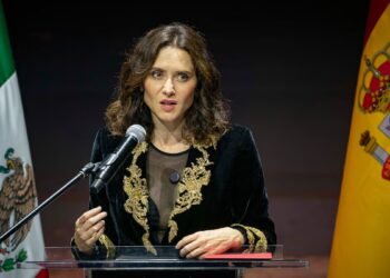 Isabel Díaz Ayuso’s tribute to Hernán Cortés shakes Mexico City politics