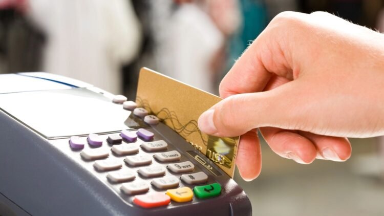 Dutch economy weakens but retail sales rose 2.9% in March