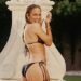 Jennifer Lopez showed her abs, she looks 20 years younger at 56