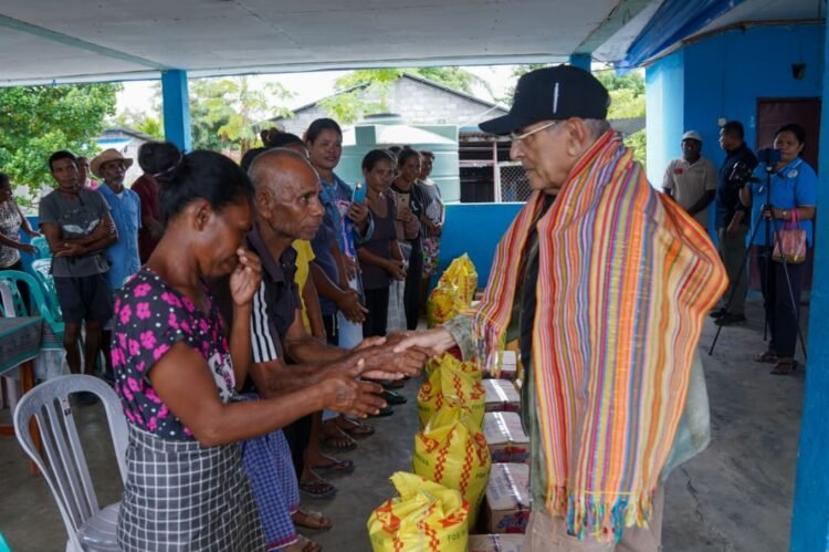 President Ramos-Horta delivers humanitarian assistance to flood-affected families in Suai-Loro