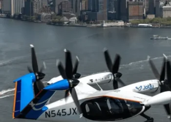 The first electric air taxis flew over New York, can carry up to 5 passengers
