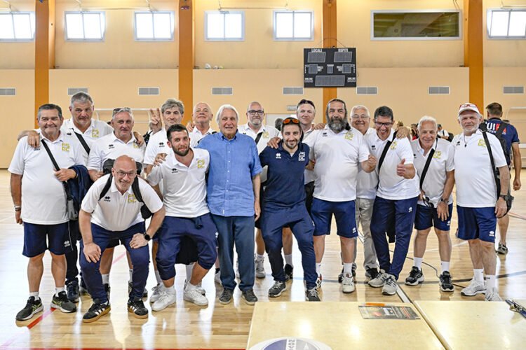 The San Marino football team walked to the 23rd Sadocco Memorial in Novara