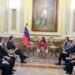 Rodríguez signs agreements with two energy companies in the United States