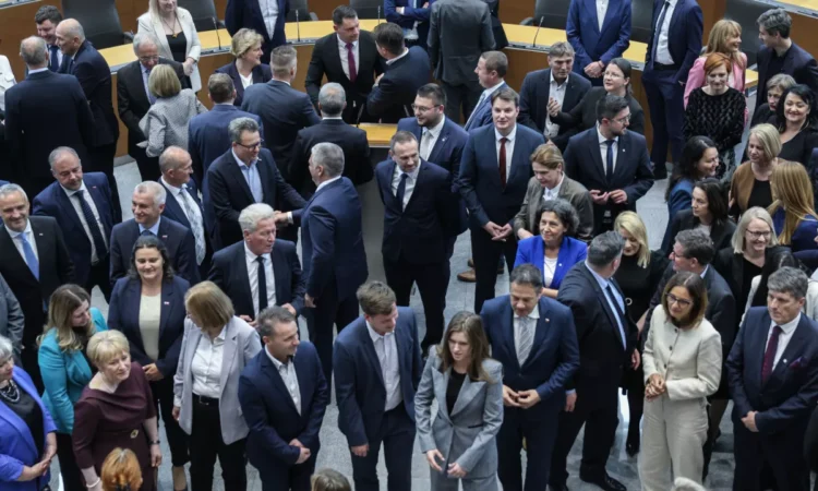 Liars and fools