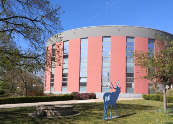 Unresolved issues: Consultant departs, but tensions and unequal treatment allegations persist in Sandweiler