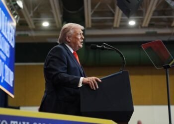Latest updates: Trump considers it ‘treasonous’ to say US isn’t winning the war with Iran