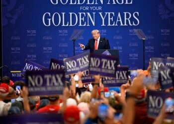 Trump reshapes Kentucky Senate race to replace Mitch McConnell with endorsement, job offer