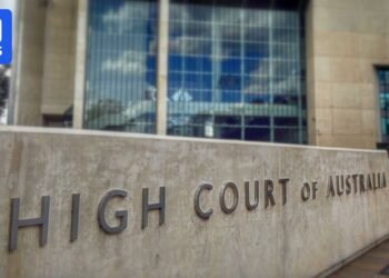 Iranian-born man fighting removal to Nauru loses High Court challenge