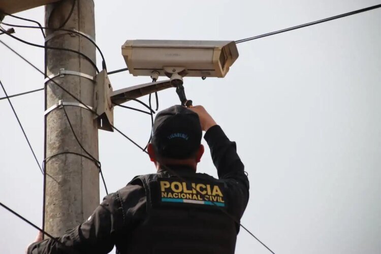 Drugs, use of cameras in public and gangs: Mingob explains how drug dealing is expanding in Guatemala