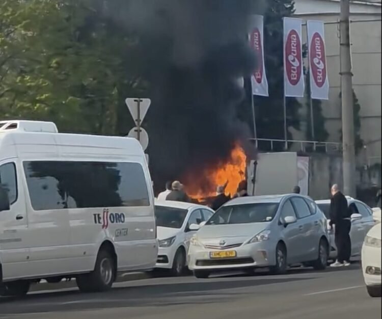 In Chisinau, a truck caught fire near the Bucuria factory. No injuries